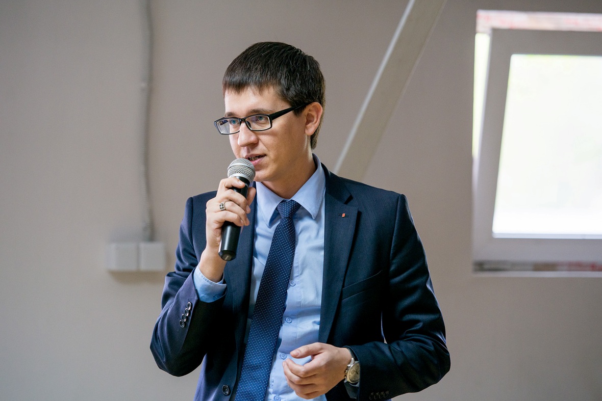 Антон хащенко политолог биография личная жизнь жена Антон Хащенко: Привлекать людей на выборы через соцсети - отличная идея, но важн