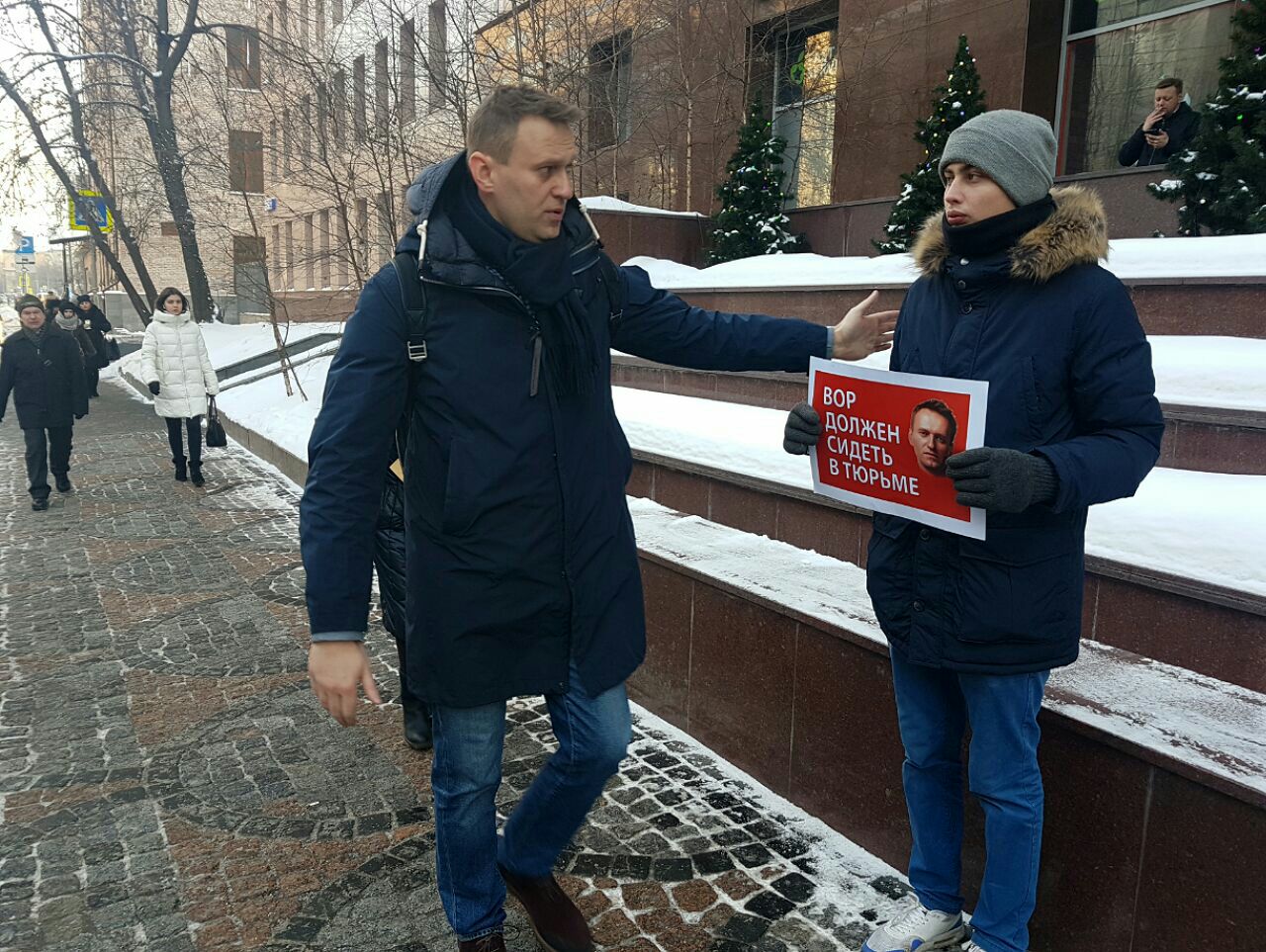 Блогера навального. Навальный в тюрьме.