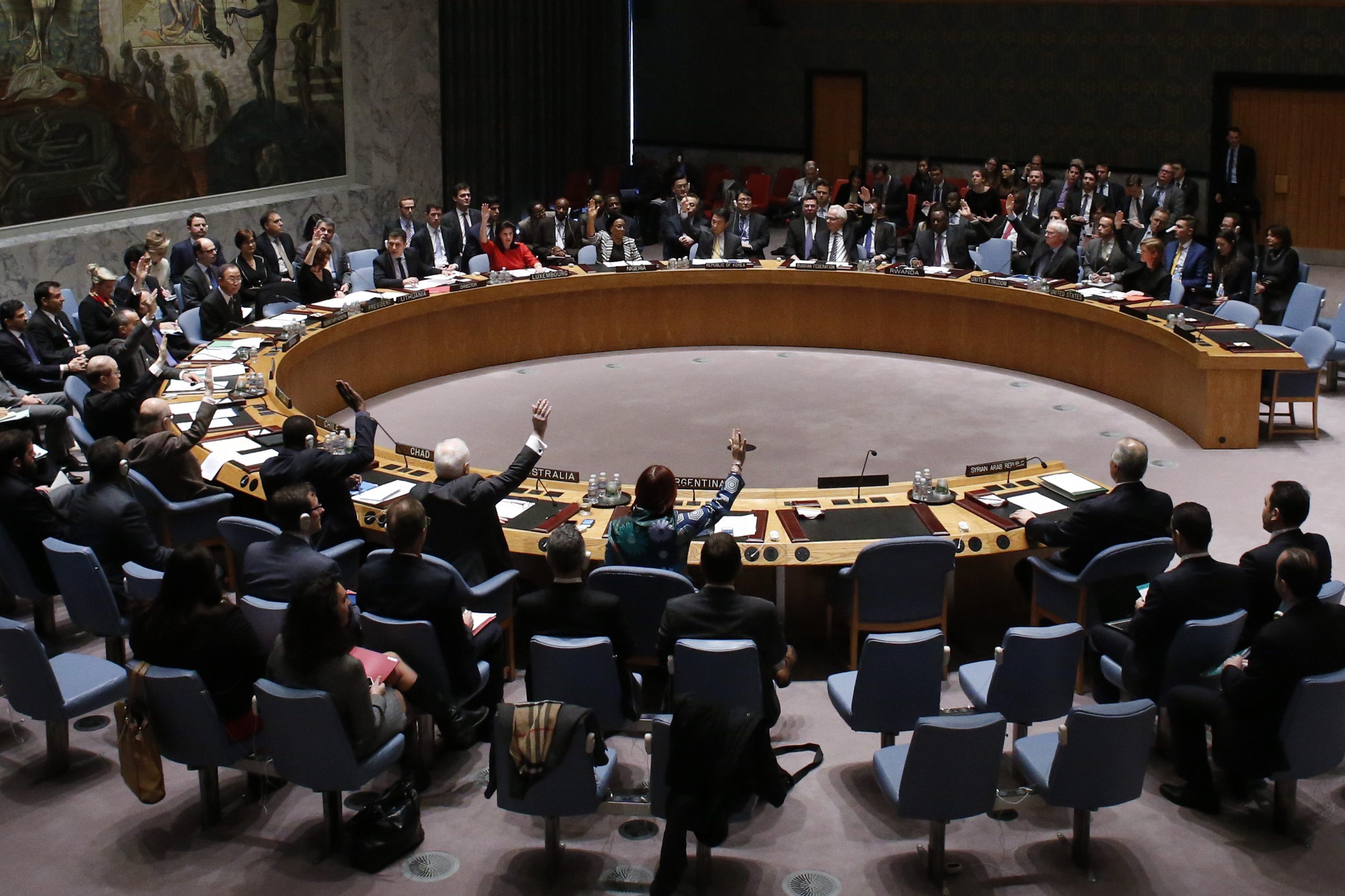 Совет безопасности оон принимает. Совбез ООН. Совет безопасности ООН 2002. Заседание Совбеза ООН. Созыв Совбеза ООН 1950.