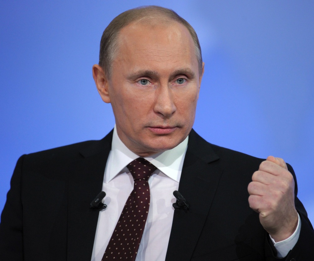 Путин на белом фоне