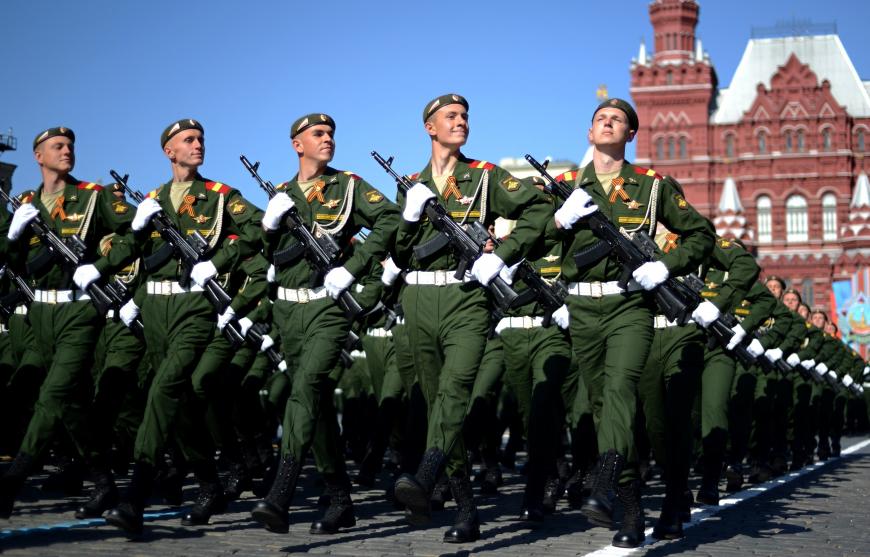 Опрос: практически 90% граждан России уверены в обороноспособности государства